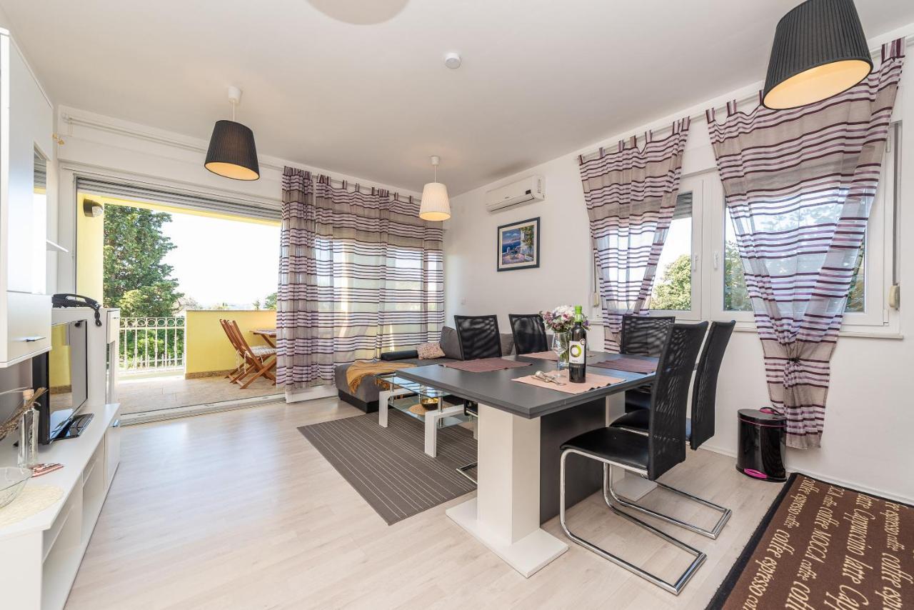 Antonio Apartments Sukošan Esterno foto