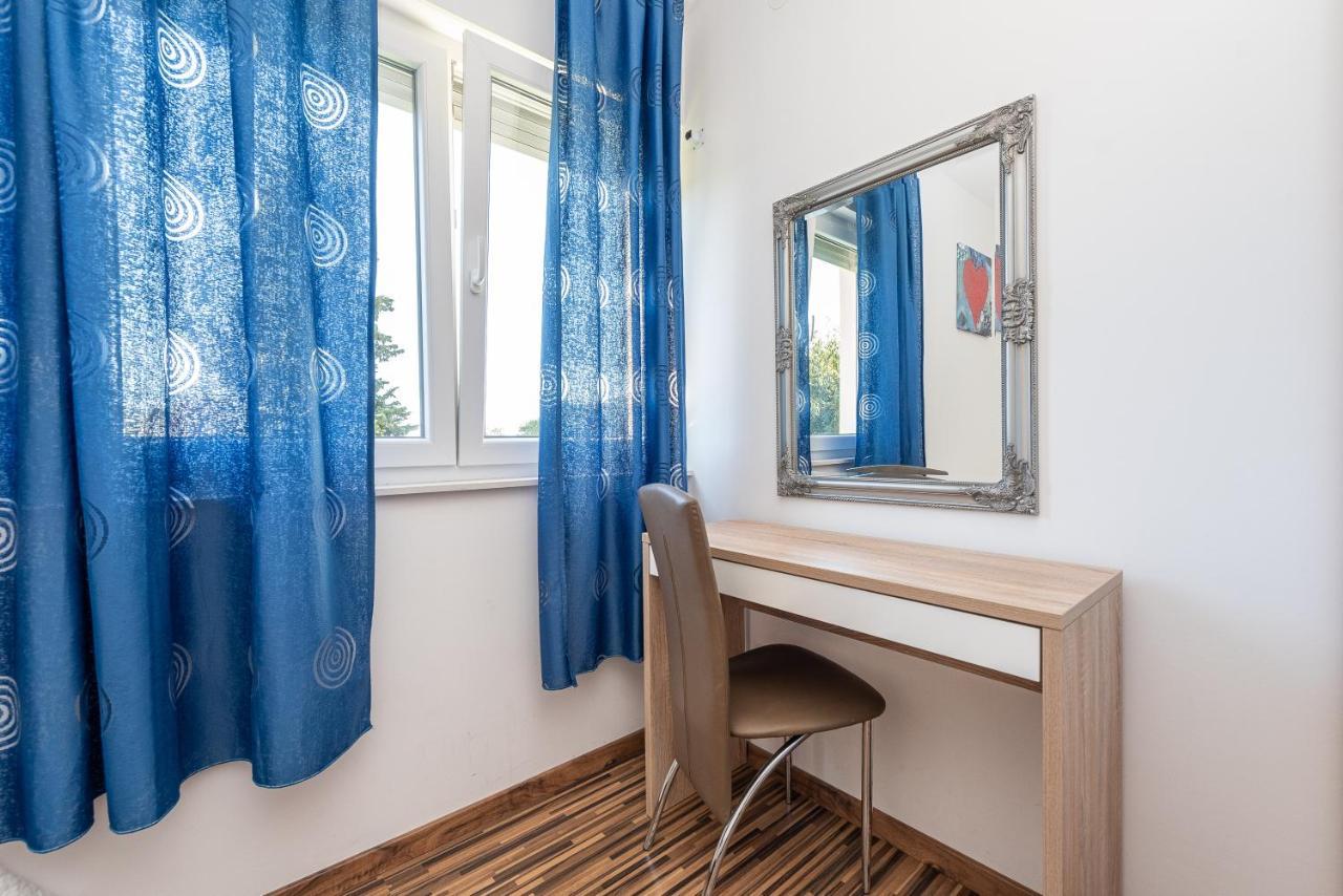 Antonio Apartments Sukošan Esterno foto