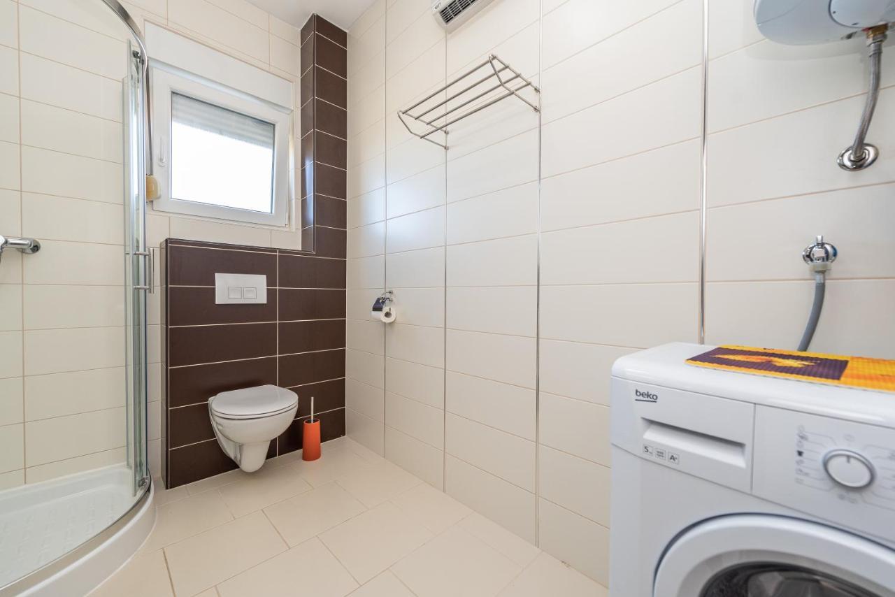 Antonio Apartments Sukošan Esterno foto