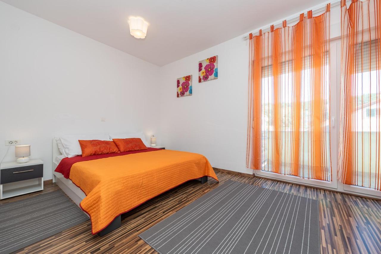 Antonio Apartments Sukošan Esterno foto