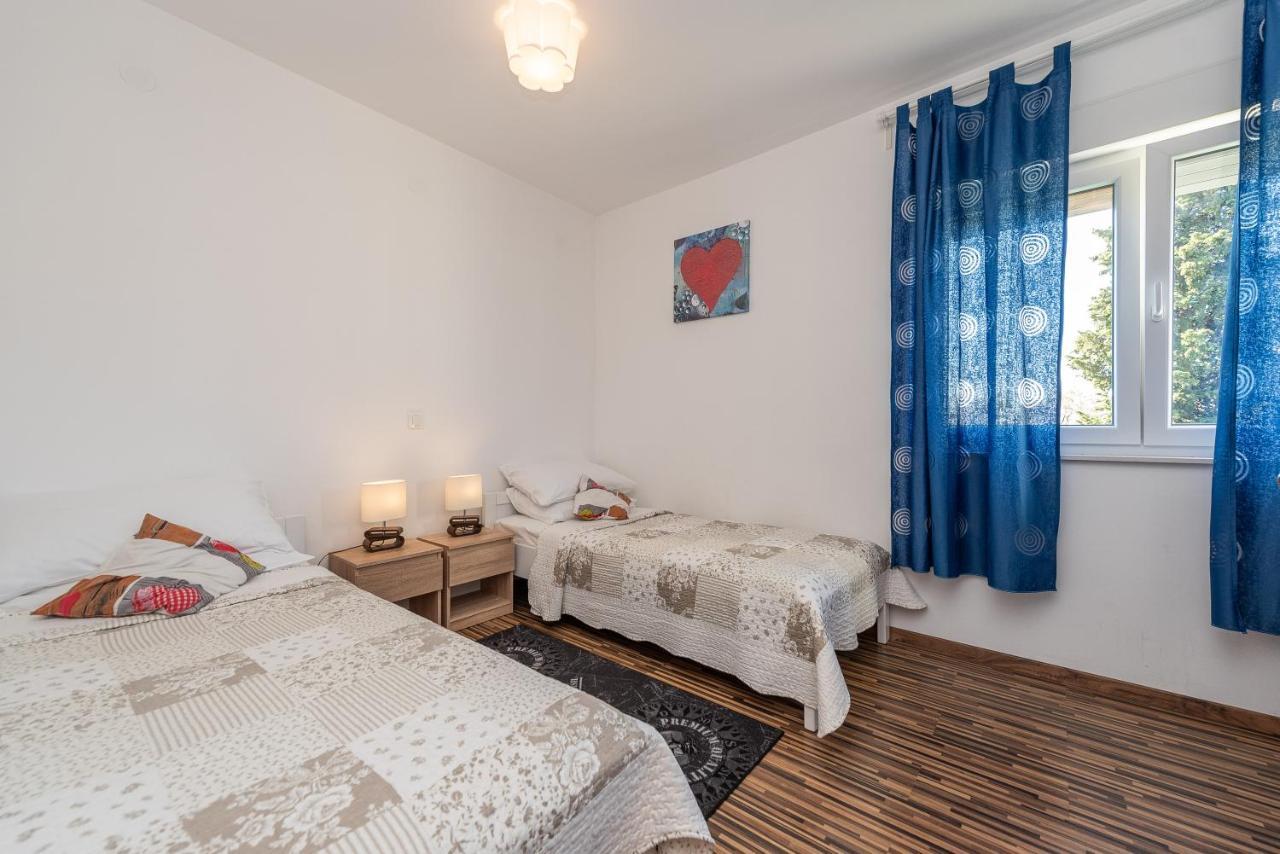 Antonio Apartments Sukošan Esterno foto