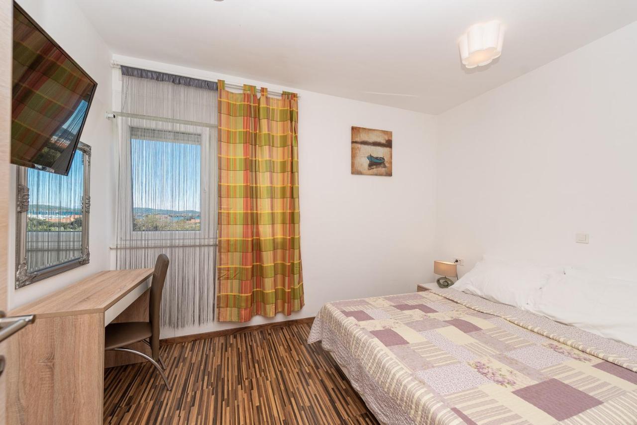 Antonio Apartments Sukošan Esterno foto