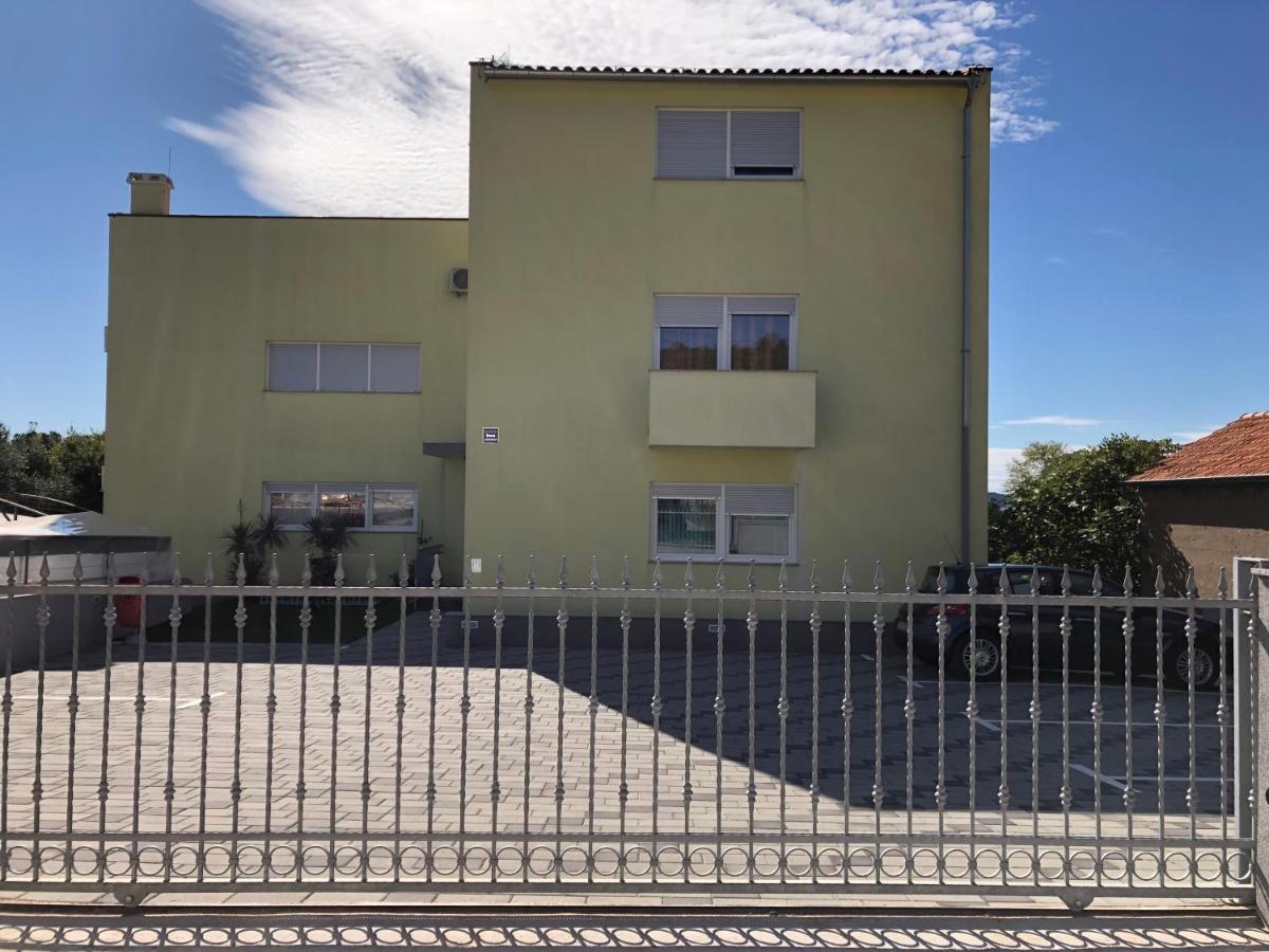 Antonio Apartments Sukošan Esterno foto