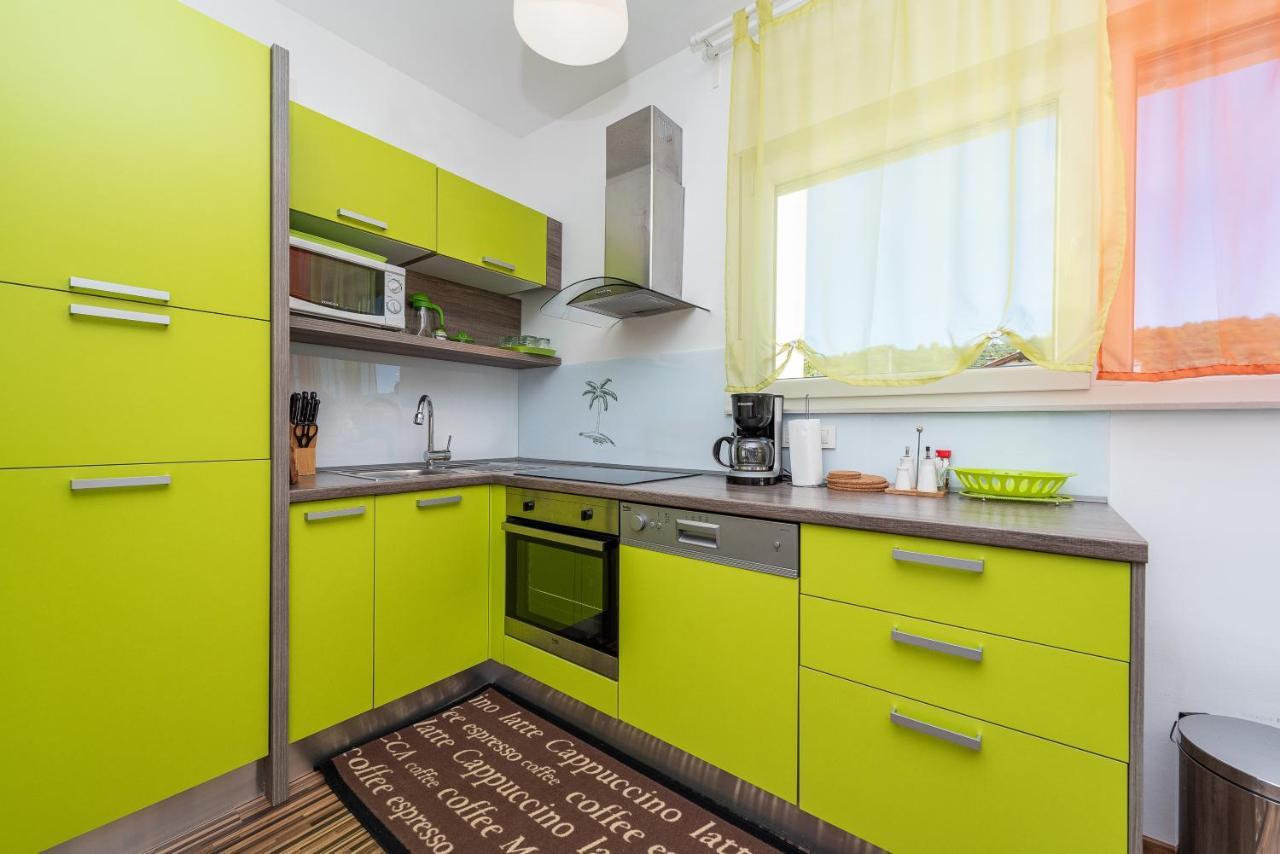 Antonio Apartments Sukošan Esterno foto