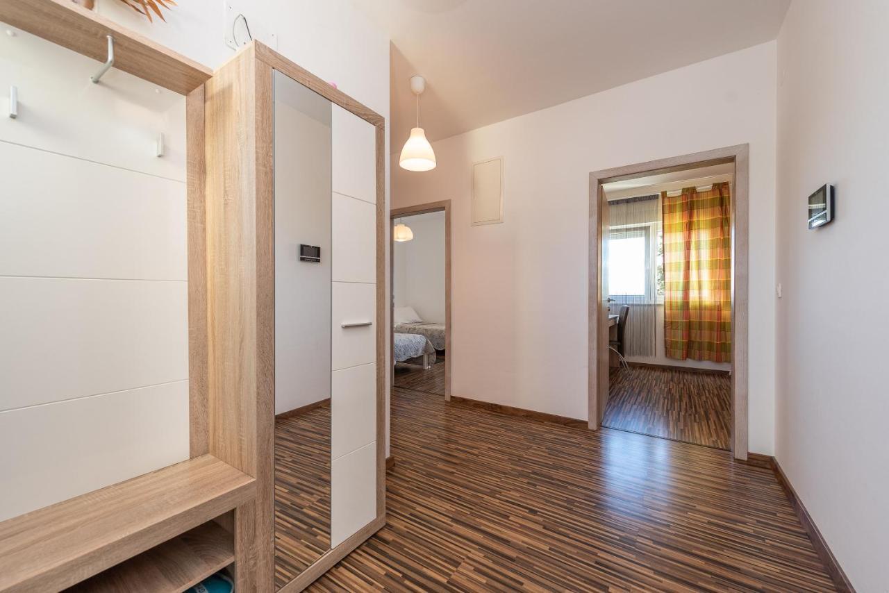 Antonio Apartments Sukošan Esterno foto