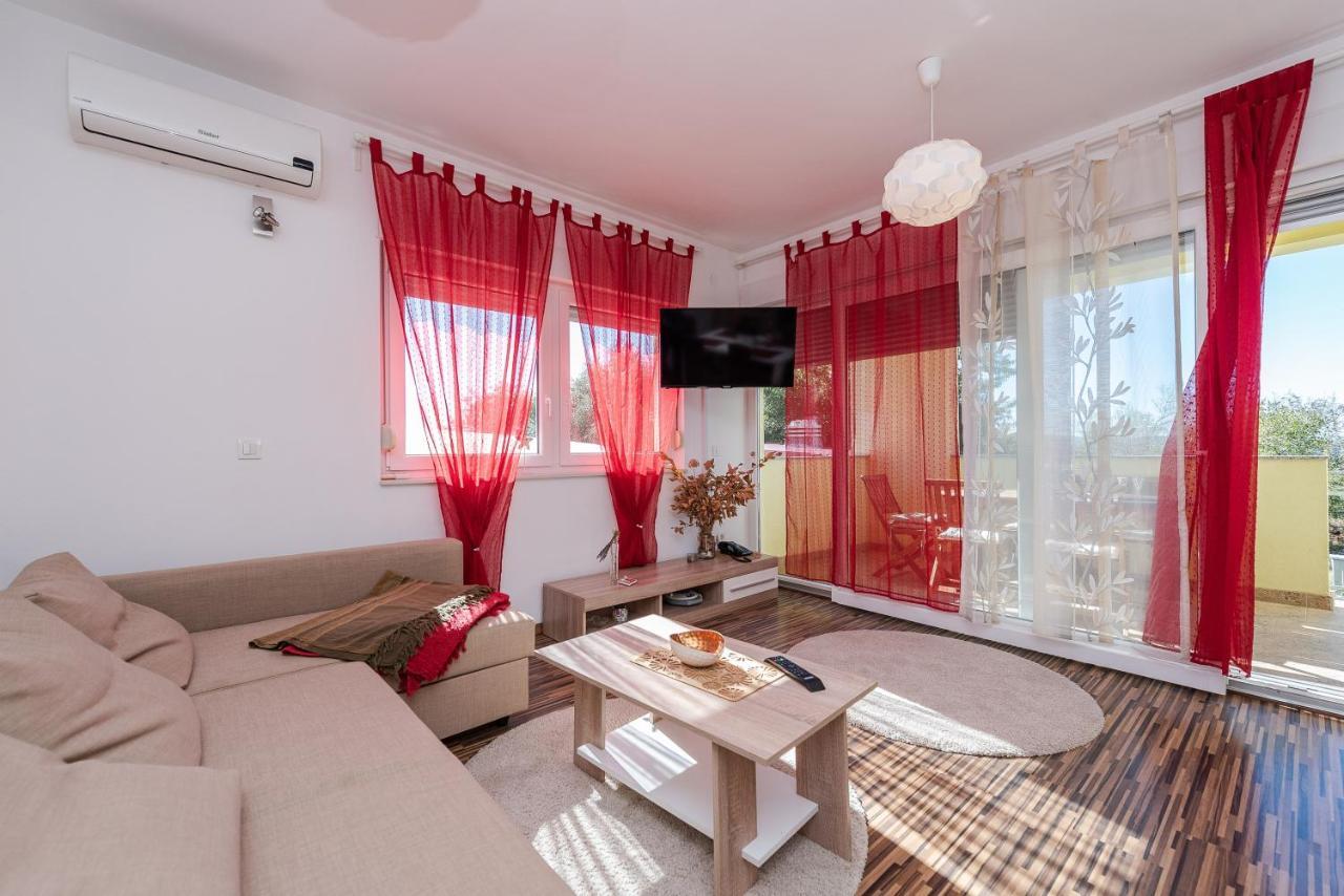 Antonio Apartments Sukošan Esterno foto