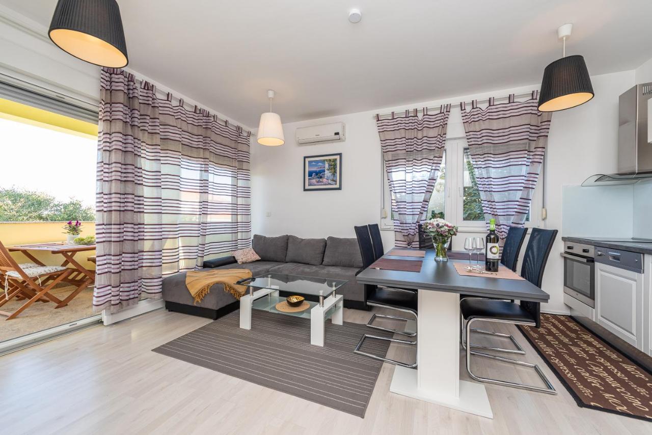 Antonio Apartments Sukošan Esterno foto